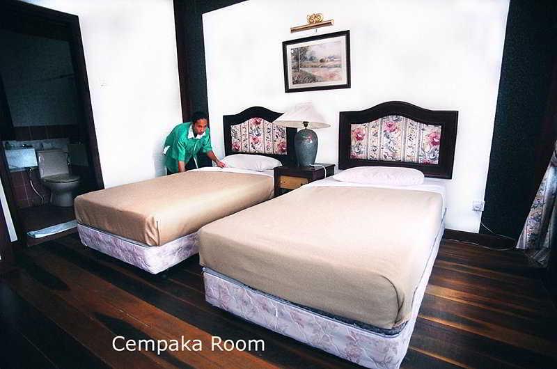 Teluk Dalam Resort Kampung Teluk Nipah Buitenkant foto